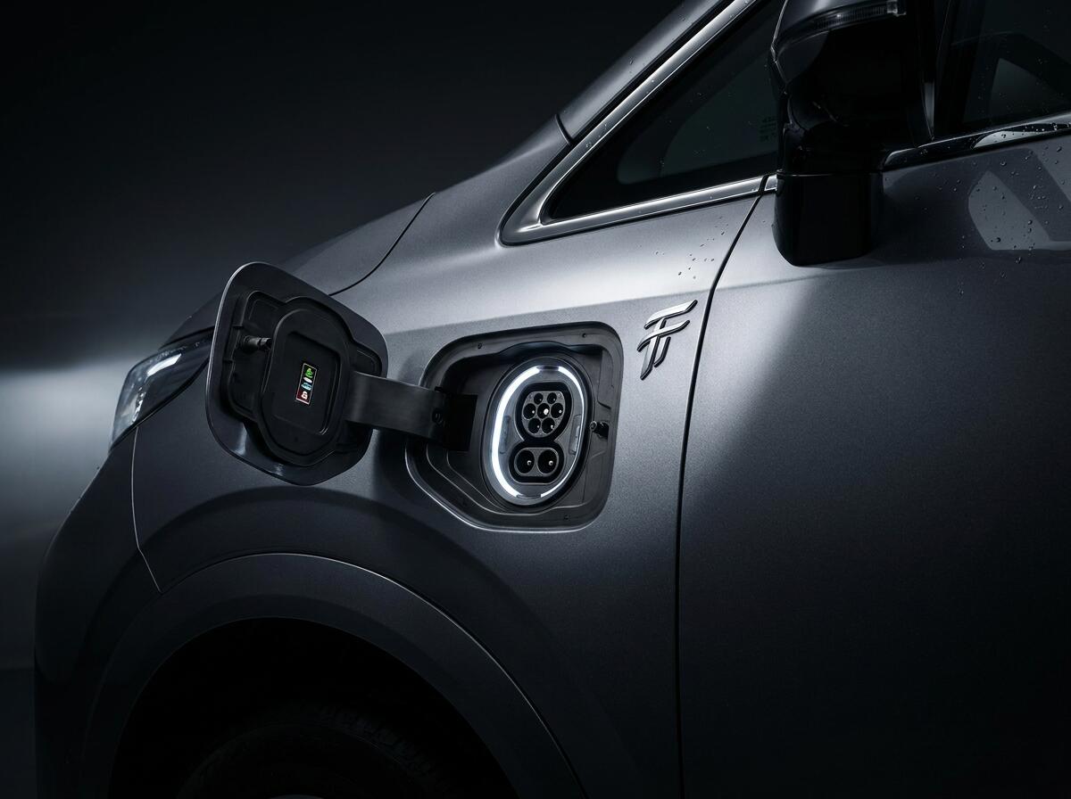 Forthing V9 PHEV - Detajl